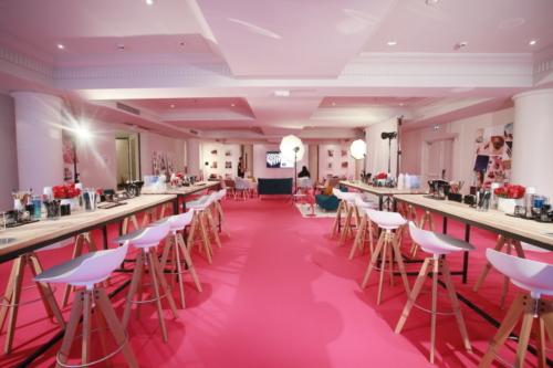 Meeting Scenography Cosmetic Event