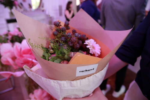 Team building Flowers Cacharel